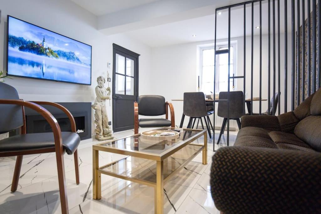 Le Speakeasy - Maison Avec Billard Holiday home