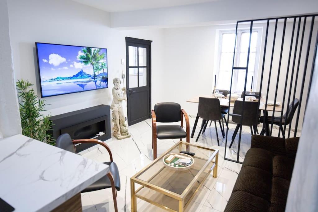 Holiday home Le Speakeasy - Maison Avec Billard Auxerre